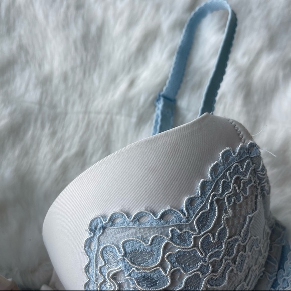 VS light blue and white lace dream angels push up bra 32C - Picture 9 of 15